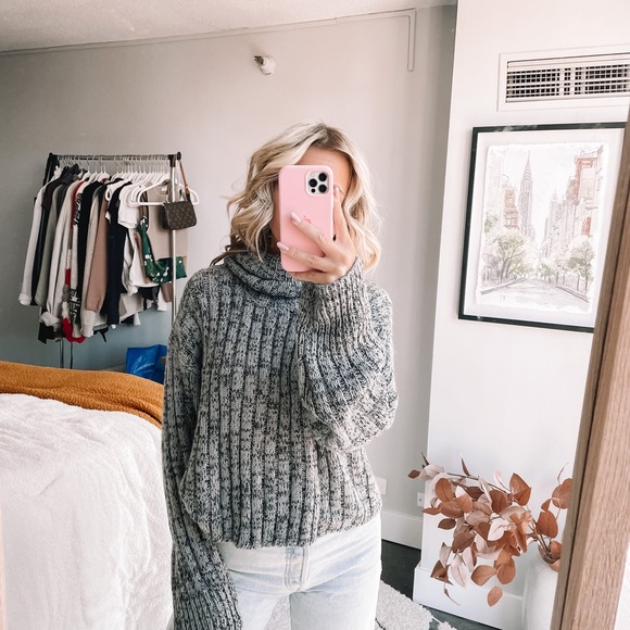 Urban Outfitters Gray Knit Cowlneck Sweater - Picture 5 of 7